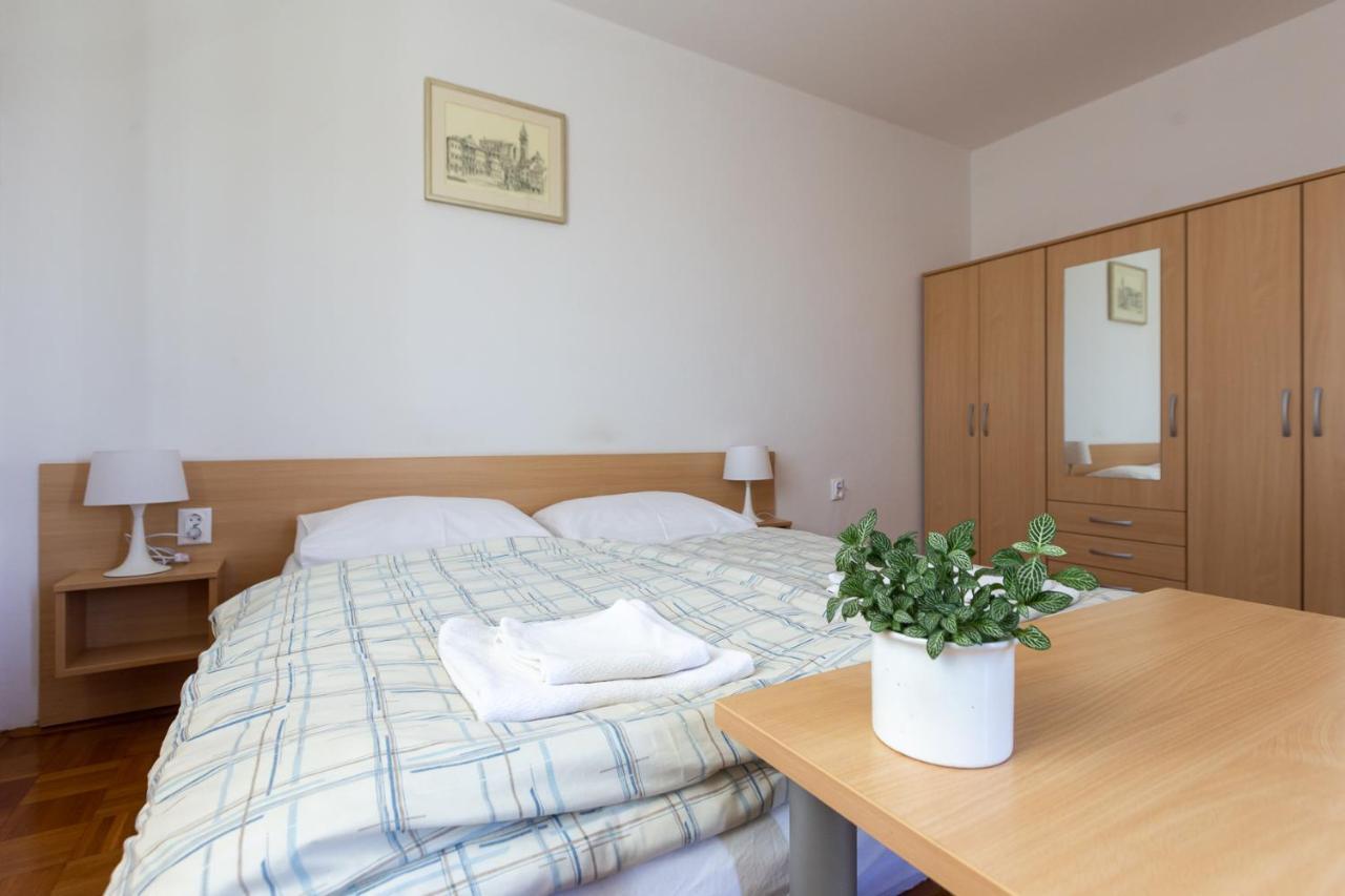 Apartments And Rooms Jeselnik Portorož Extérieur photo